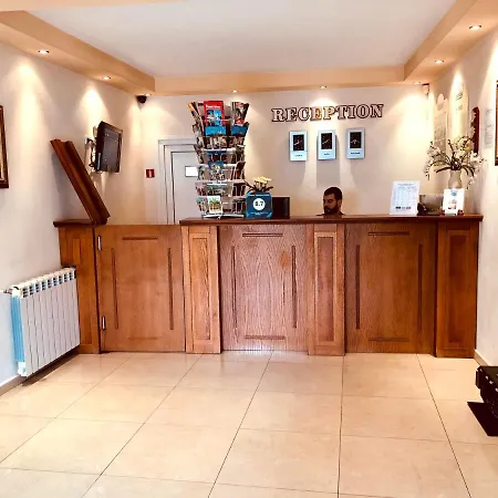 Arena Tarnovo -free Large Private Parking 3*