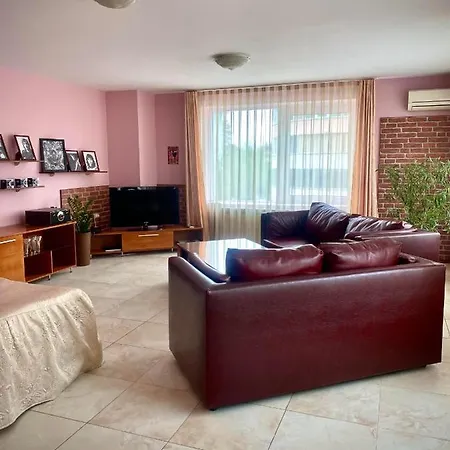 Arena Tarnovo - Free Private Parking Hotel Weliko Tarnowo