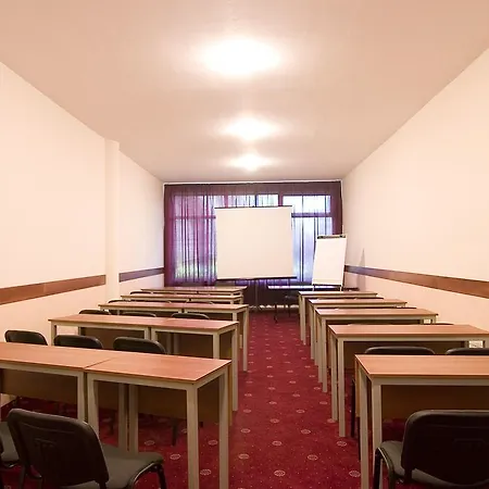 Arena Tarnovo -free Large Private Parking מלון 3*
