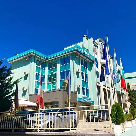 Arena Tarnovo -free Large Private Parking Хотел