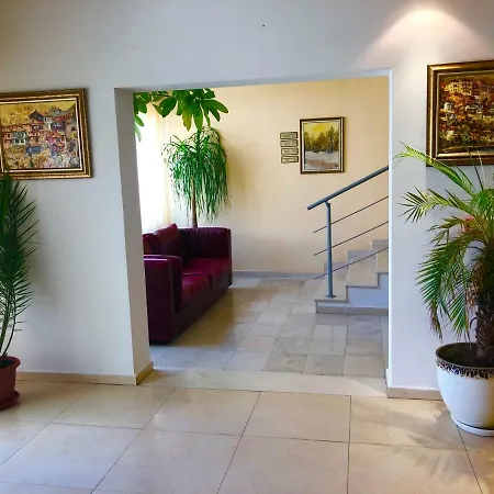 Arena Tarnovo Hotel -Free Private Parking