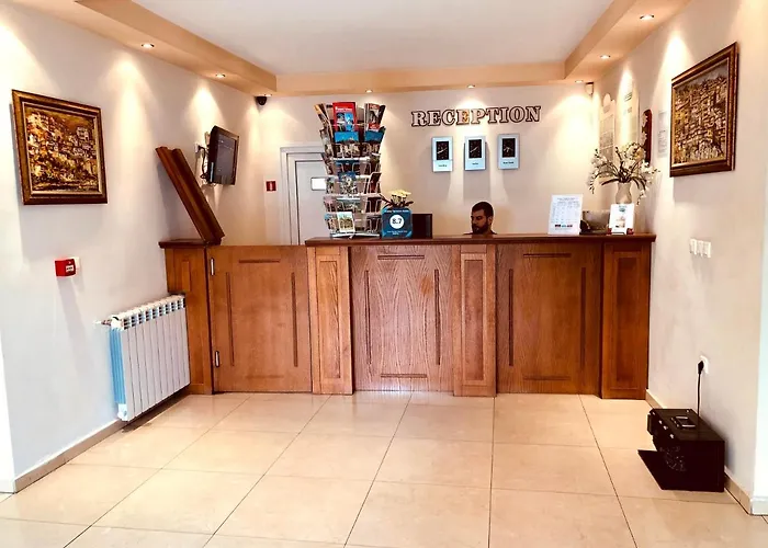 Arena Tarnovo -free Private Parking 3*